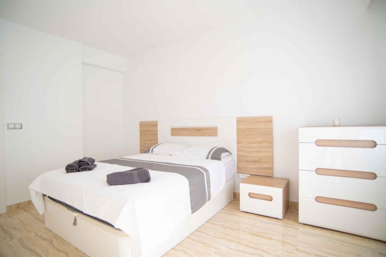Beautiful Two Bedroom Apartment Next To The Beachfront Torre de la Horadada Екстериор снимка