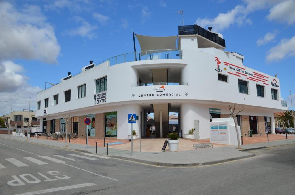 Beautiful Two Bedroom Apartment Next To The Beachfront Torre de la Horadada Екстериор снимка